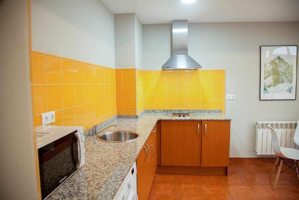 Cumbres De Los Picos Apartamento Los Abedules Poo  Exterior photo